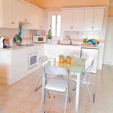 Lovely In Tenerife South Appartamento